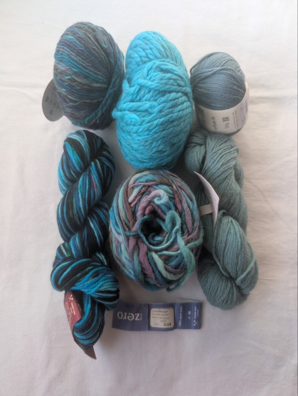 Lot Of Assorted Blue And Green Yarns - Wool Cotton Yak Alpaca Blends - Picture 16 of 16